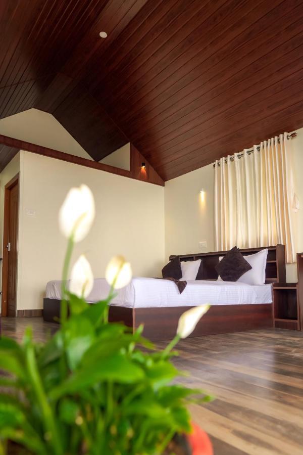 Forest County Hotel Munnar Buitenkant foto