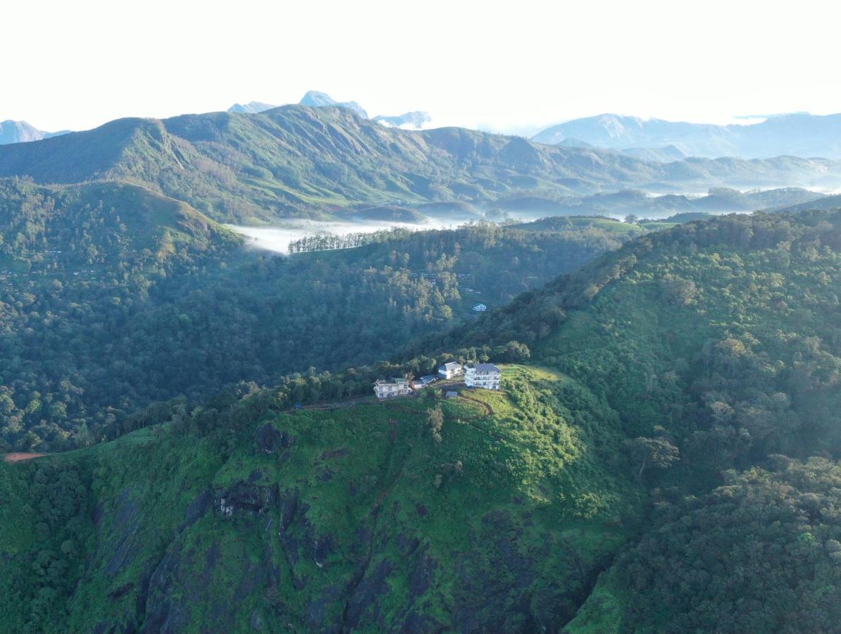 Forest County Hotel Munnar Buitenkant foto