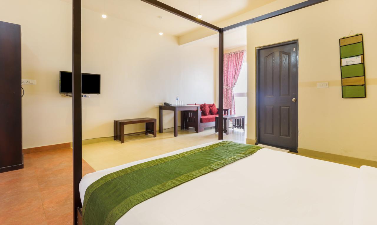 Forest County Hotel Munnar Buitenkant foto