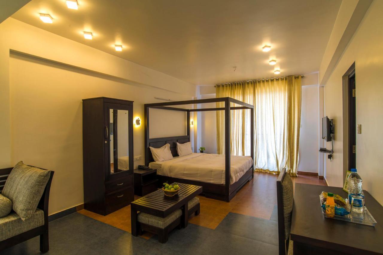 Forest County Hotel Munnar Buitenkant foto